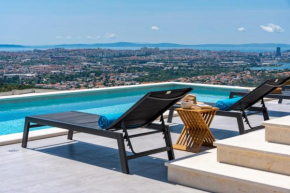 NEW Villa Fortress, private pool, Game room, sea views